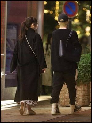 金川沙耶のラジオ謝罪の評判は林蓮音との中指＆ピースの闇が恐怖!