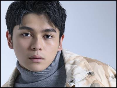 眞栄田郷敦と新田真剣佑が不仲と言われる理由は!家族構成もまとめ!