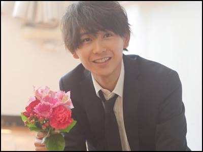 須賀健太の彼女や元カノとの馴れ初め暴露!結婚間近か恋愛遍歴まとめ!